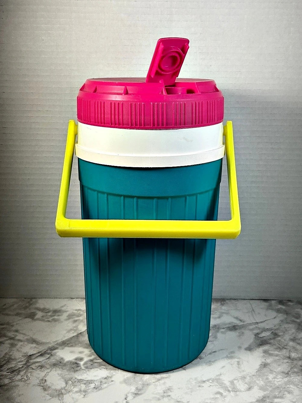90’s Rubbermaid Reusable Water Bottle Blue & Pink